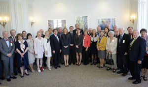 Among other events, they participated in a meeting hosted by United States Ambassador to Hungary Colleen Bell for the American participants to the Foundation’s conference. 