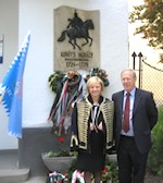 AHF Associate President Gyula Balogh joins US Ambassador Kounalakis in laying wreath on the 200th Anniversary of the Death of Col. Commandant Michael Kovats de Fabricy. He is seen here with the Zsuzsa Dreisziger, President of the Hungarian American Club of Hungary.